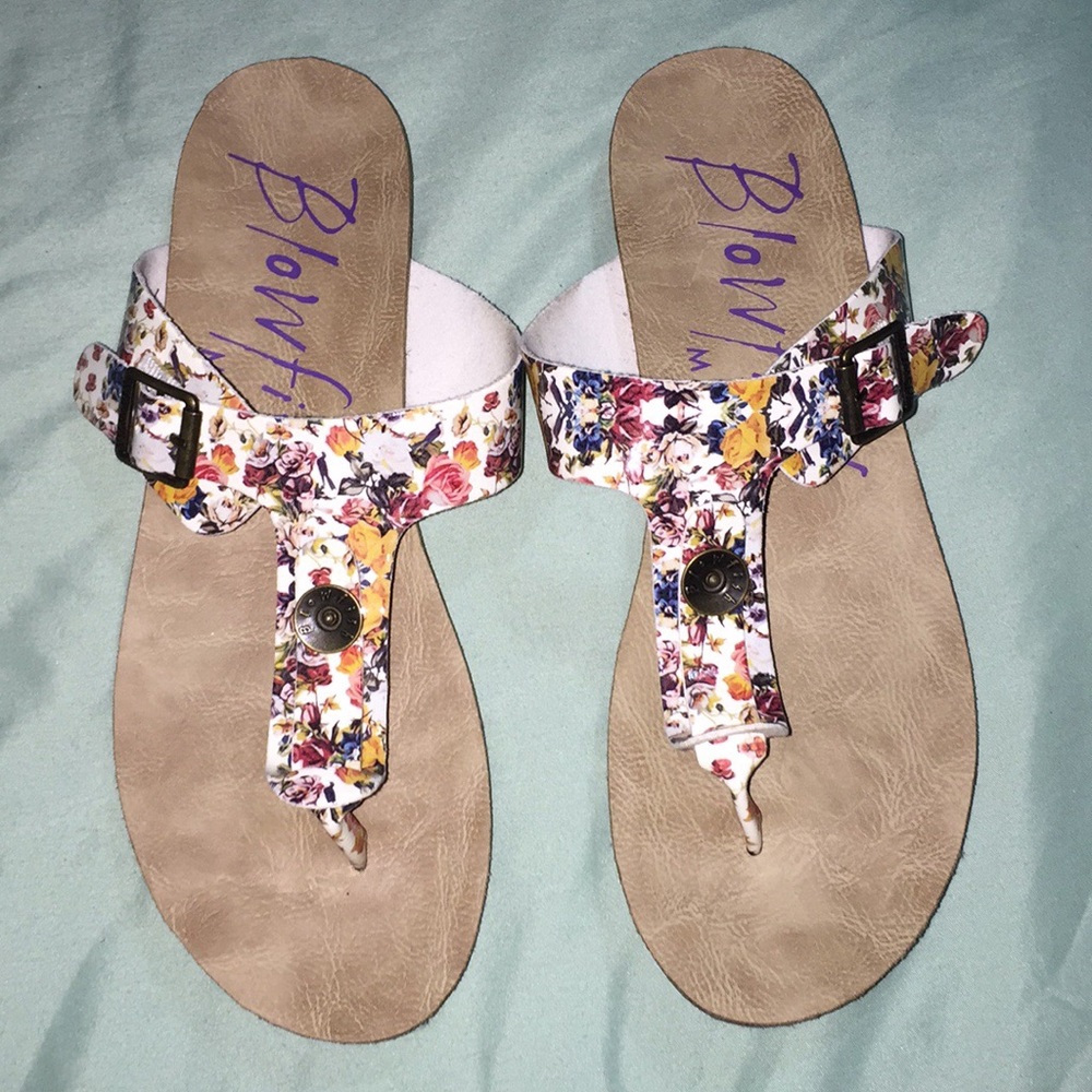 Blowfish Malibu Flipflop/ sandal